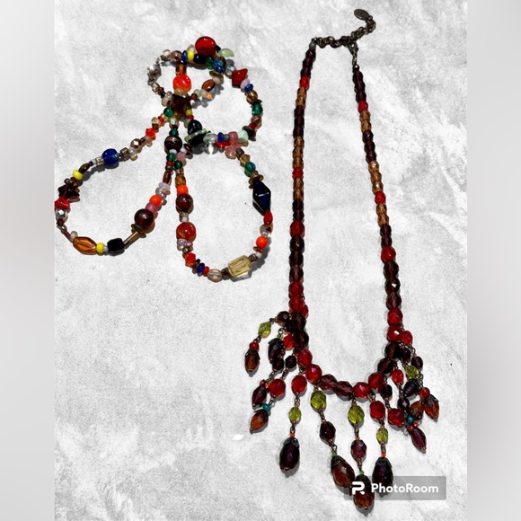 The sale is for two glass beaded necklaces, dangle style choker - Picture 3 of 6